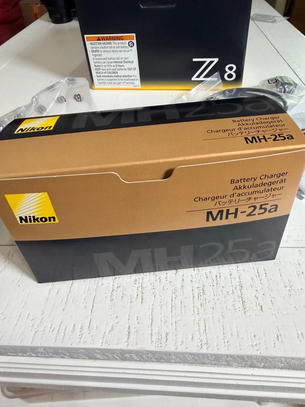 Nikon Z8 USA Body – 779 Shutter Count – Mint/Open Box – Boxed + Extra Battery