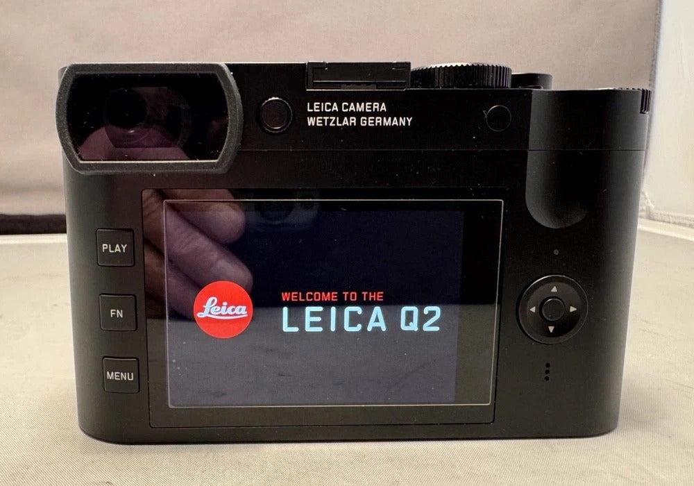 Leica Q2 camera. Mint Condition. Leather Half Case and Lens Cap. UV Filter